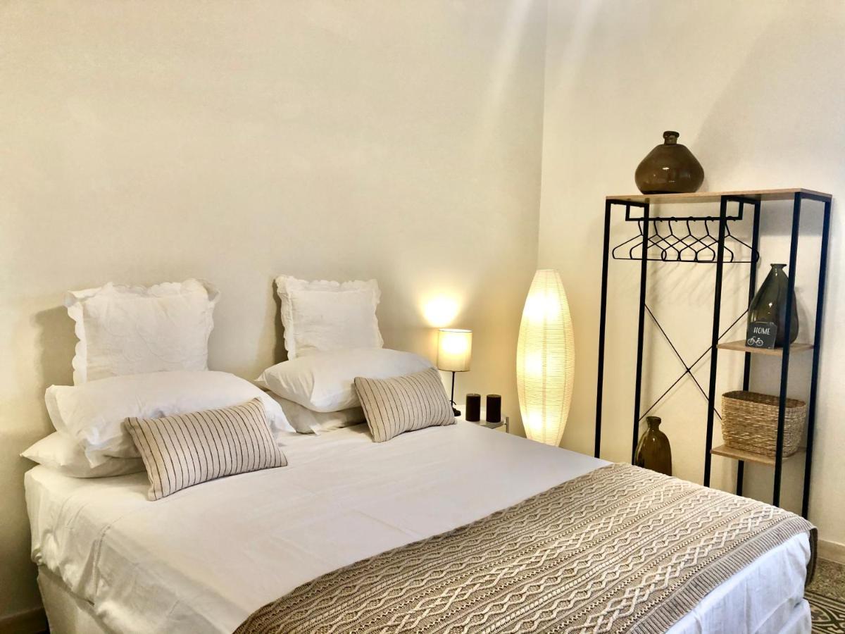 Barrique Free Taxi From The Airport One Way Apartment Palermo